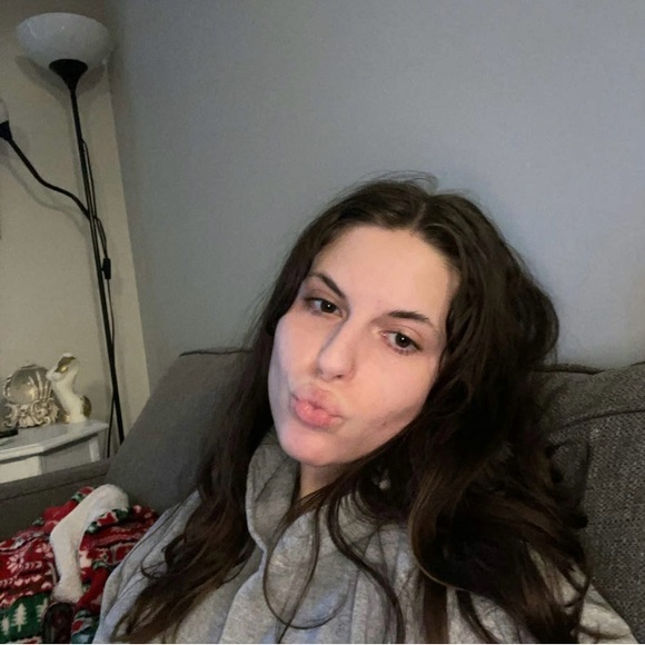 Meet your Posher, Zoe - Picture 1 of 1